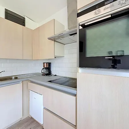 Hyacint With Parking By Interhome شقة دي هان